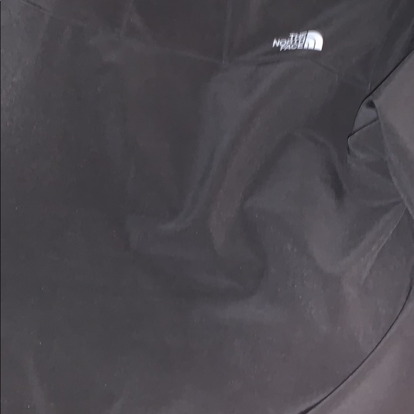 New north face jacket - Picture 2 of 5